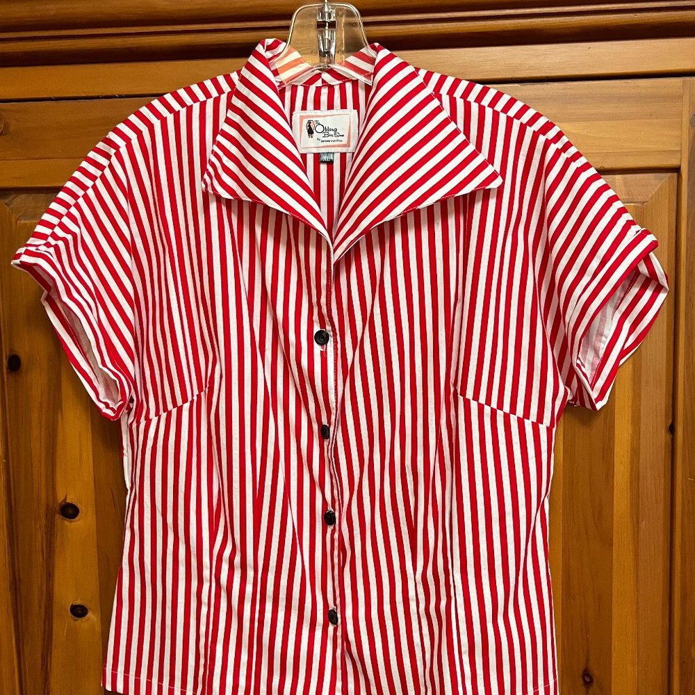 The Oblong Box Candy-Stripe Button-Front Blouse, size: XL
